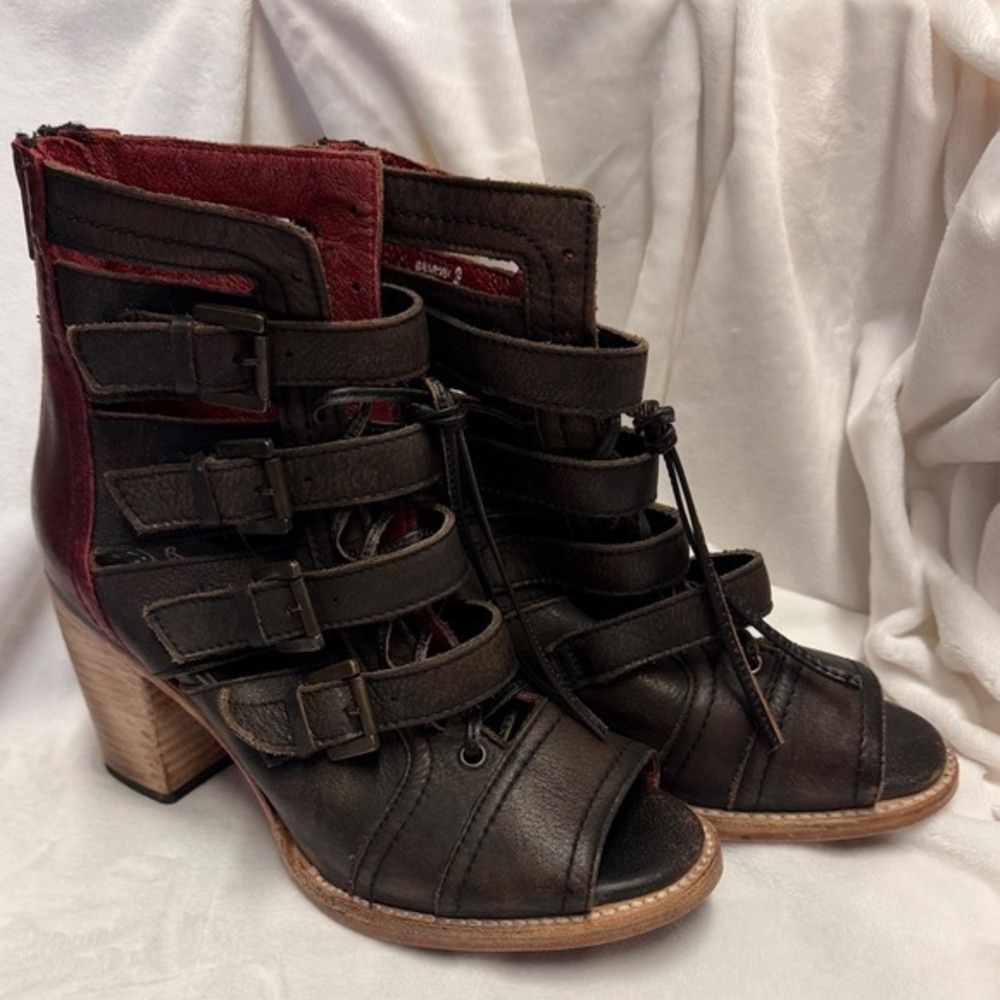 Freebird Steven Black Leather Sandal Buckle Peep Toe Heeled Booties Braden Sz 9 - Picture 2 of 8
